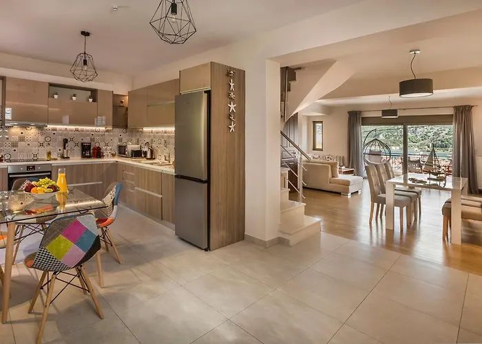 Grand View Maisonette Апартаменты Аргостолион