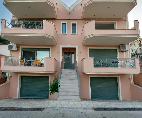 Grand View Maisonette Аргостолион